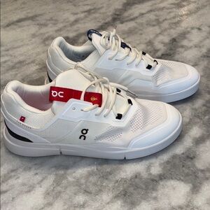 RARE NWOB On Running Roger Spin LTD laver trophy White, Red, and Blue sz 10